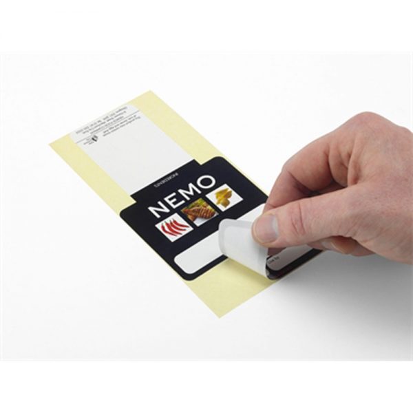 integrated labels die cut to be separated on application